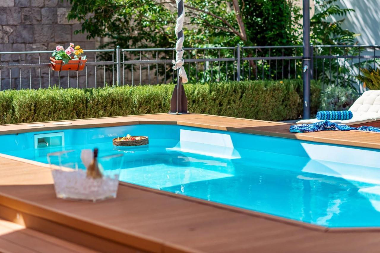 Evala Luxury Rooms With Pool And Garden Split Exteriör bild