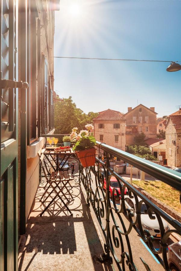 Evala Luxury Rooms With Pool And Garden Split Exteriör bild